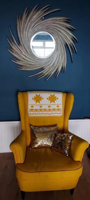 Bellevue Bungalow - Comfortable Home With Amazing Views Belfast Esterno foto