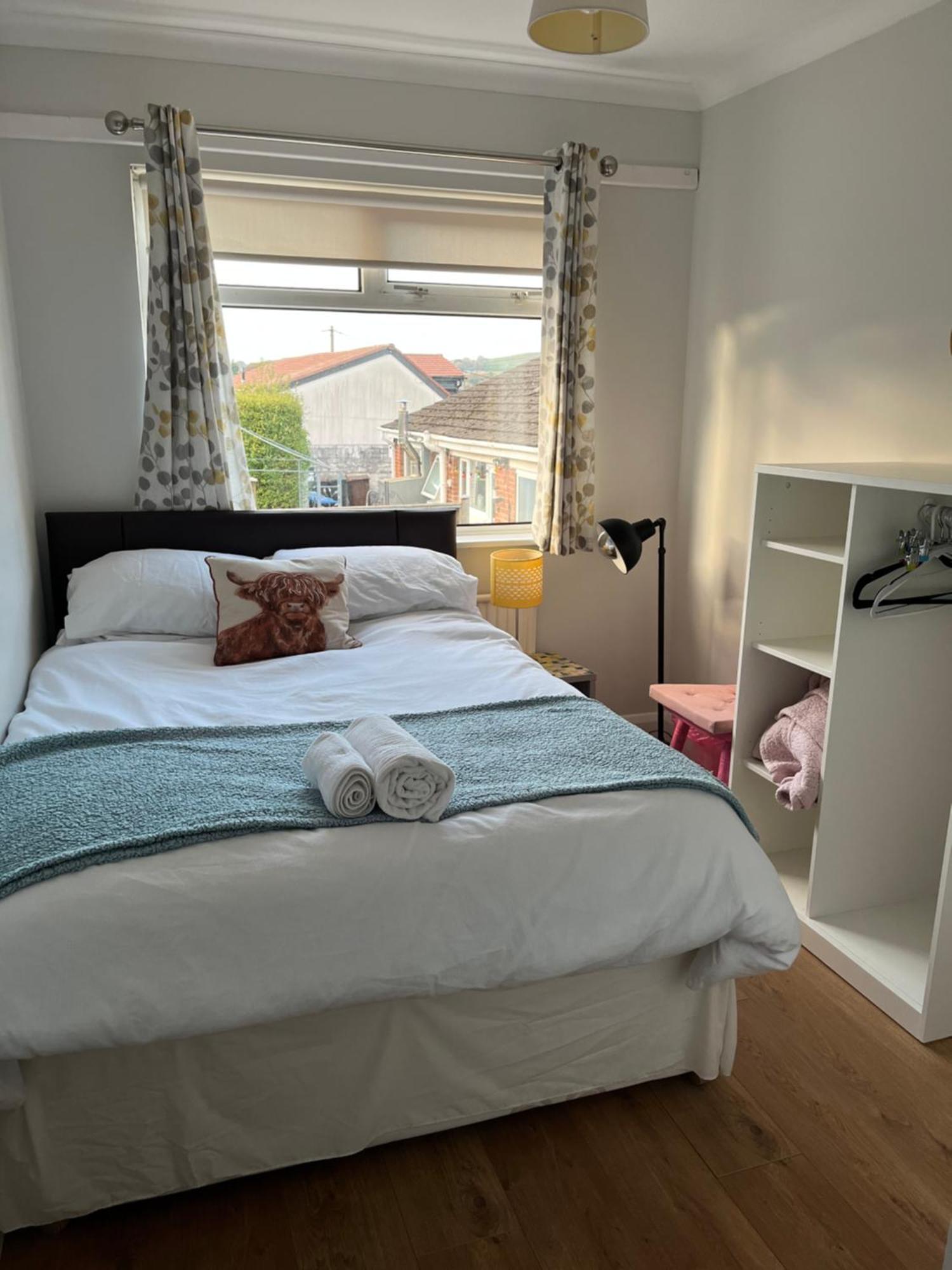 Bellevue Bungalow - Comfortable Home With Amazing Views Belfast Esterno foto