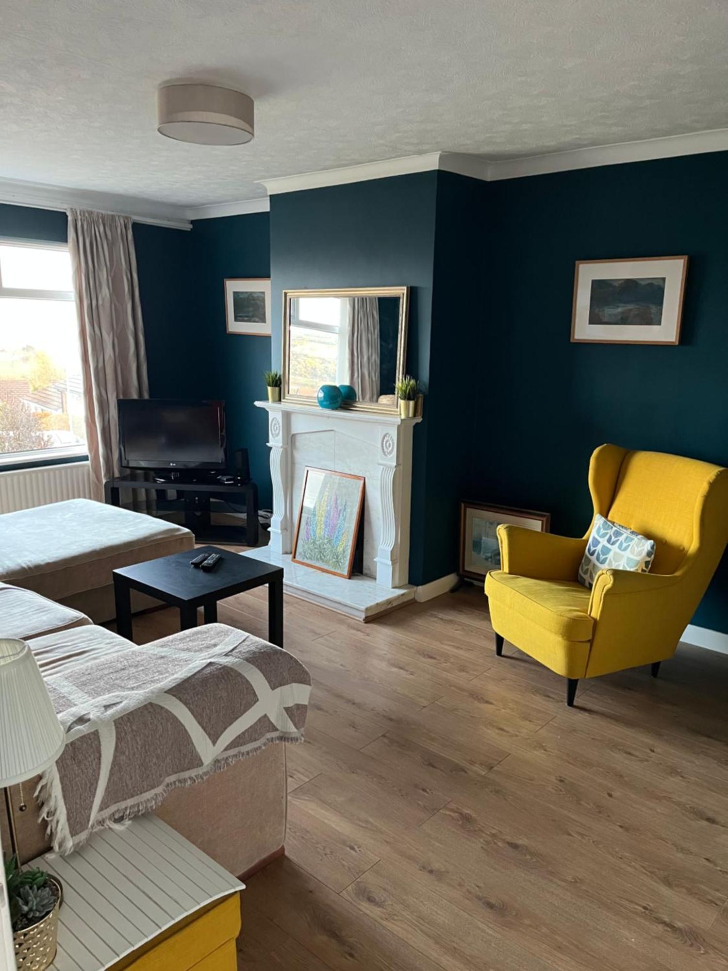 Bellevue Bungalow - Comfortable Home With Amazing Views Belfast Esterno foto